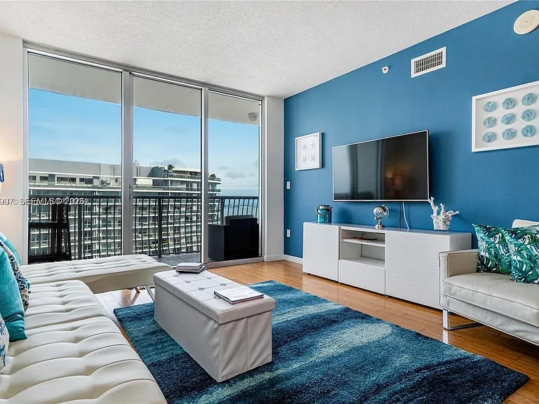 1750 N Bayshore Dr #5505 — Photo 14