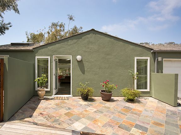 3rd image of 21132 Las Flores Mesa Dr