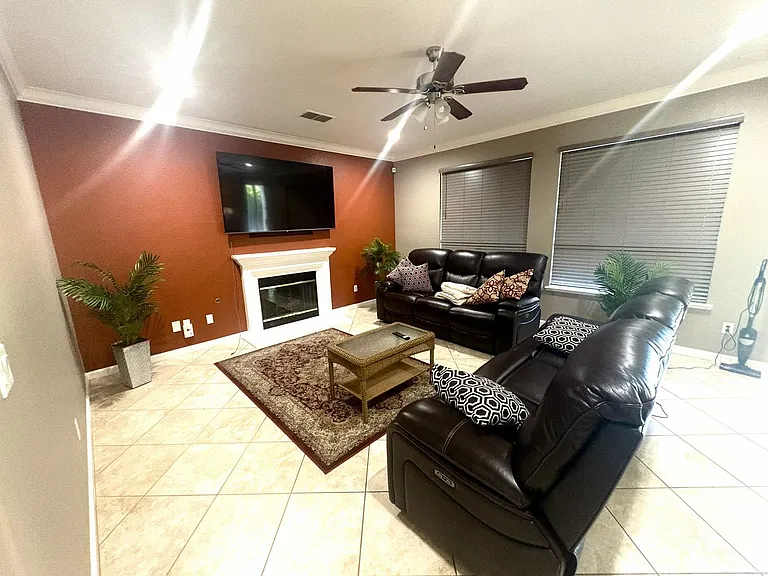 9745 W Taron Dr — Photo 5