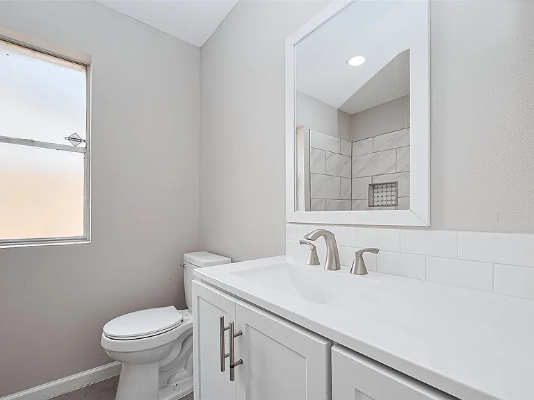 2606 Lexington Woods Dr — Photo 29
