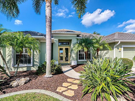 2nd image of 820 Tropez Ln