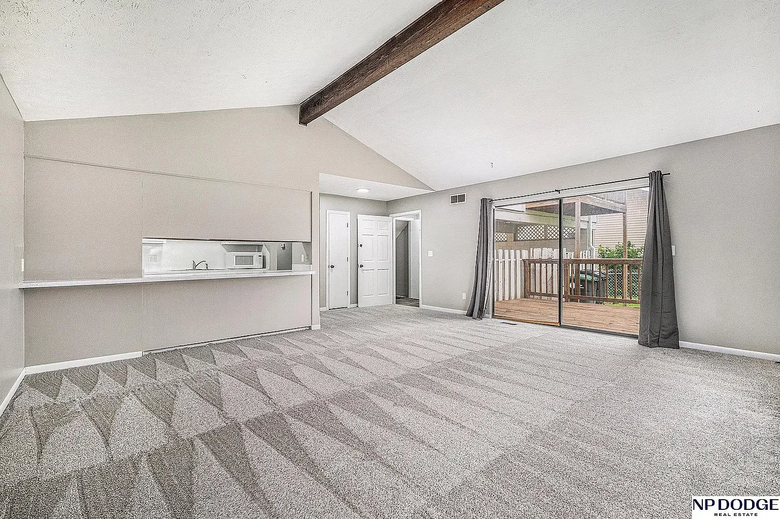 2 bed, 2080 sqft, $1,850 — Photo 3