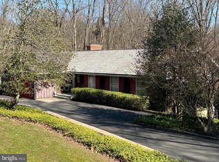 2930 N Sugan Rd, Solebury, PA 18963