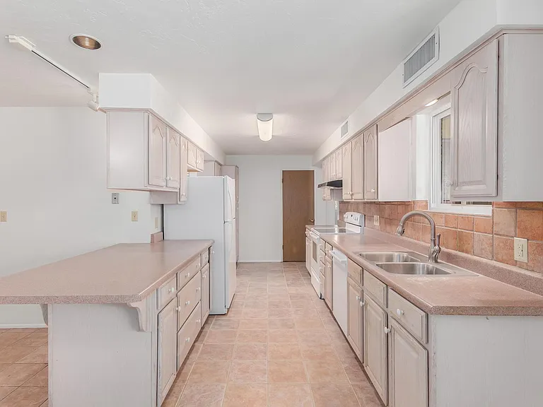 5255 E Baker St — Photo 16