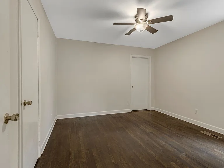 1301 Mercury Dr — Photo 14