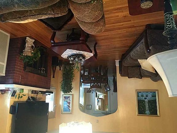 3rd image of 24 Yarmouth St