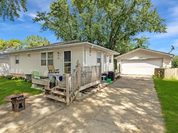 208 Van Buren Dr, Van Meter, IA 50261