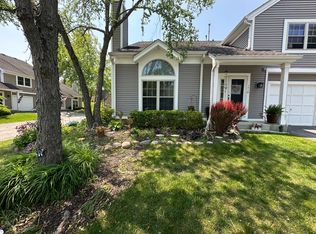 1416 N Knollwood Dr, Palatine, IL 60067