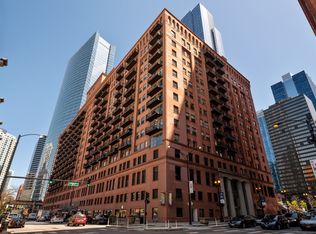 165 N Canal St APT 509, Chicago, IL 60606