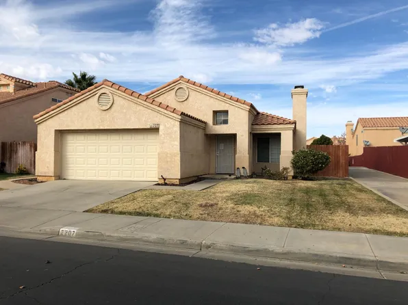 2207 Mark Ave, Palmdale, CA 93550