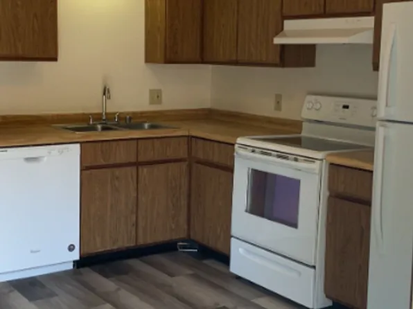 MA808X, 808 Macomber St APT 1, Chippewa Falls, WI 54729