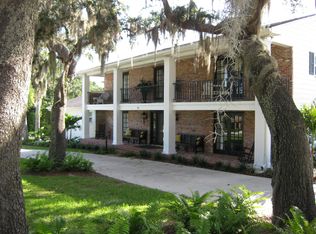 725 Indian Rocks Rd, Belleair, FL 33756