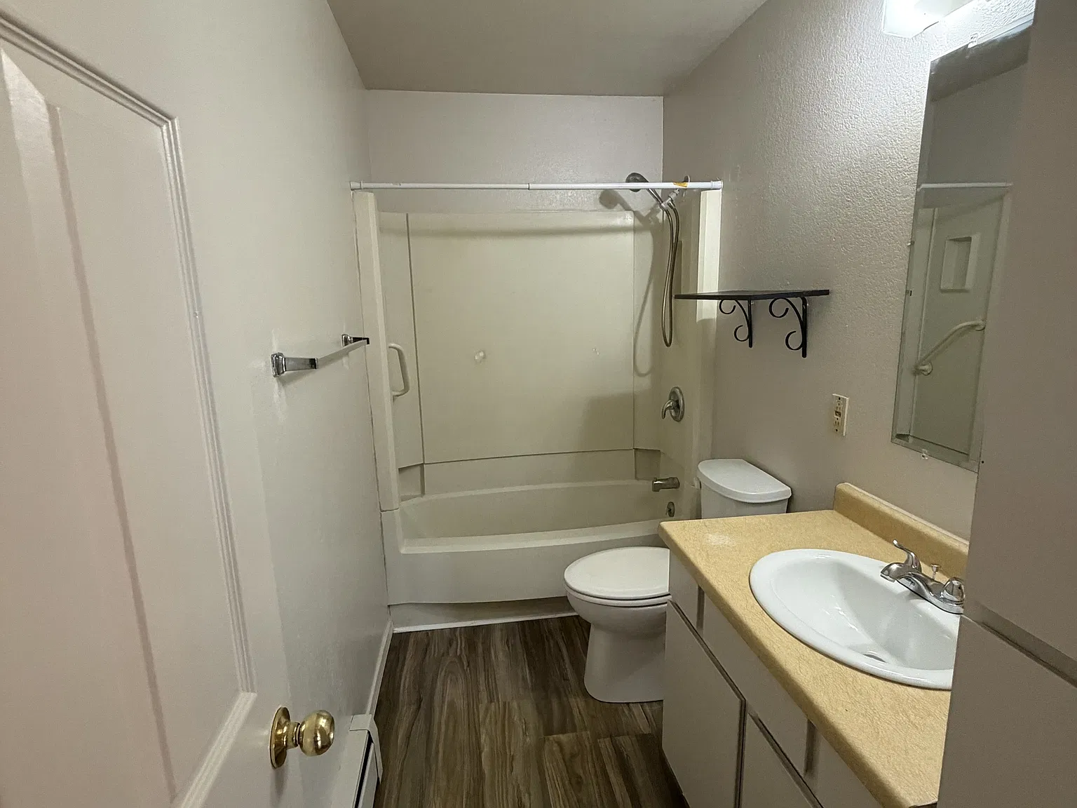 3289 1/2 Lombardy Lane Unit A — Photo 2