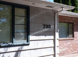733 NW 36th St, Corvallis, OR 97330