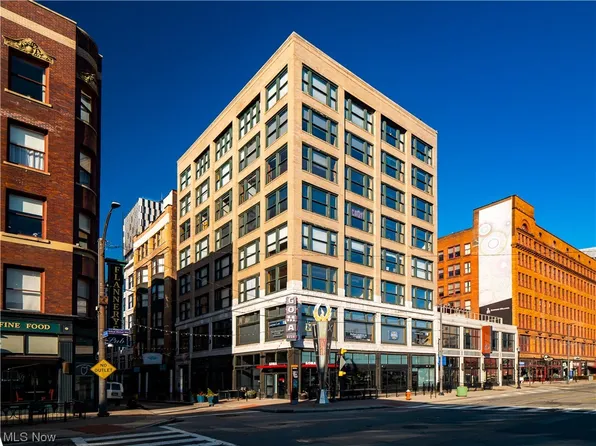 2077 E 4th St APT 8W, Cleveland, OH 44115