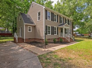 8282 Briarthorn Ct, Mechanicsville, VA 23116