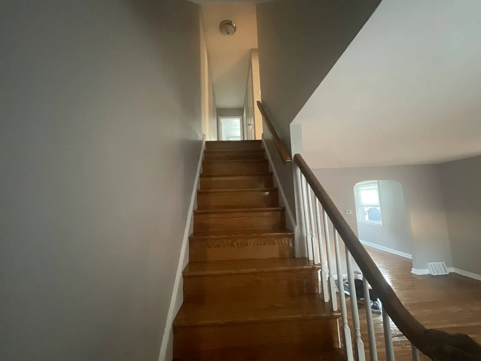 3 bed, 1188 sqft, $2,300 — Photo 1