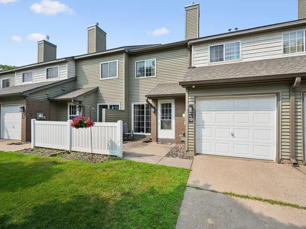 9945 Russell Ave N APT 10, Brooklyn Park, MN 55444