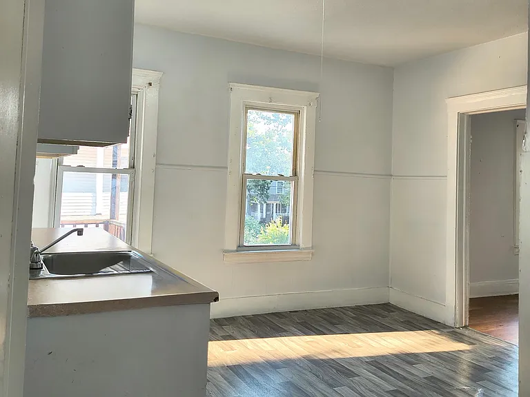 6315 Fullerton Ave #4 — Photo 1
