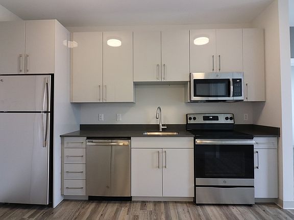 2nd image of 161 Washington St #1518