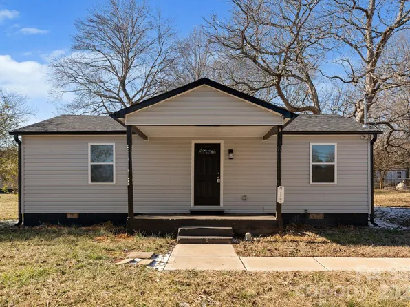 915 2nd St, Kings Mountain, NC 28086