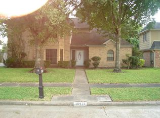 15411 Monte Vista Dr, Houston, TX 77083