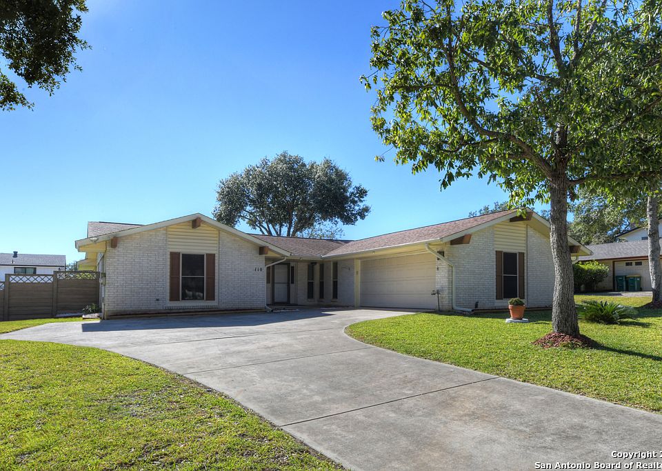 1st image of 110 BARCELONA DR