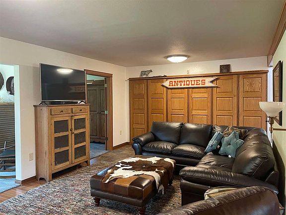 5th image of 25281 Dogwood Ave