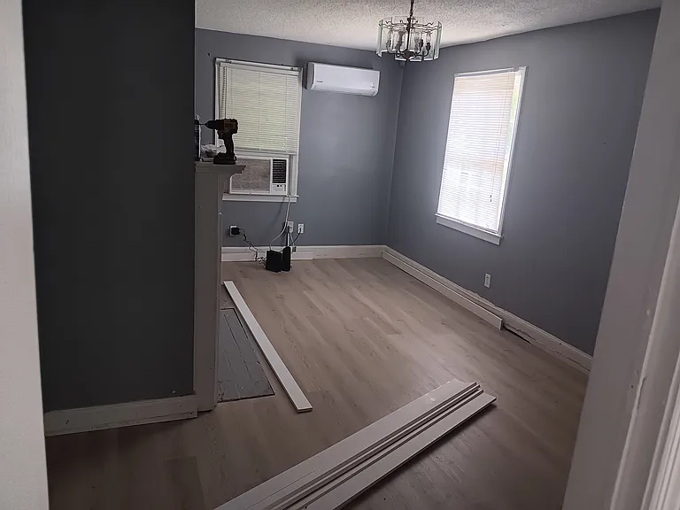 121 Coker St — Photo 3