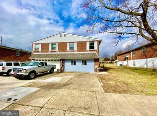 15006 Theresa Dr, Philadelphia, PA 19116