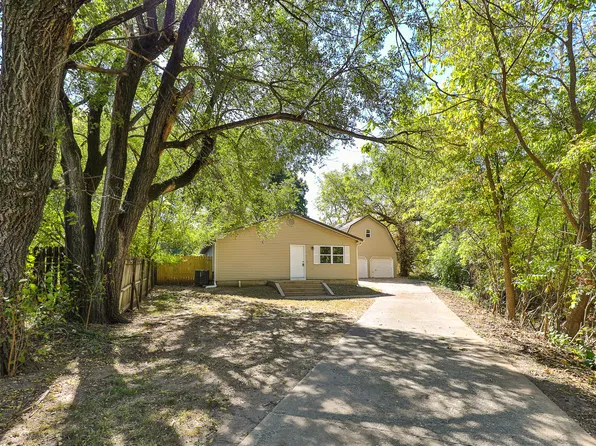 1350 W Jackson Street, Bolivar, MO 65613
