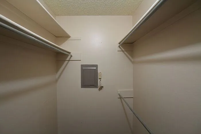 420 W Heritage Dr #211 — Photo 17