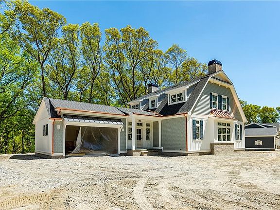 2nd image of 486 Greenbush Rd