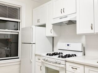 25-51 45th St #2E, Astoria, NY 11103