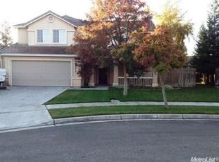 2434 Browns Ct, Riverbank, CA 95367