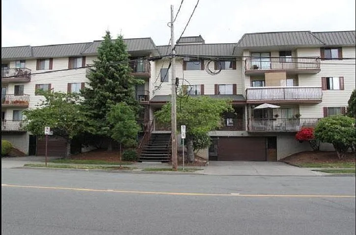 2 bed, 760 sqft, $1,600 — Photo 1