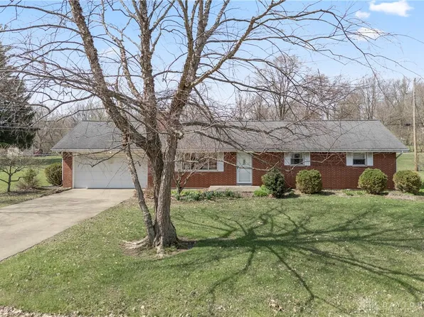 3910 Liebherr Dr, Dayton, OH 45430