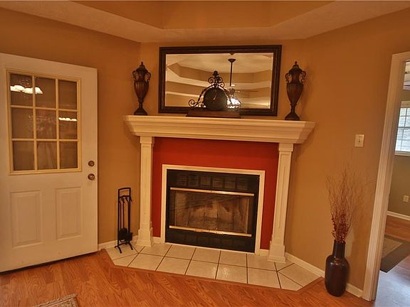 4th image of 6613 Sun Meadow Ln