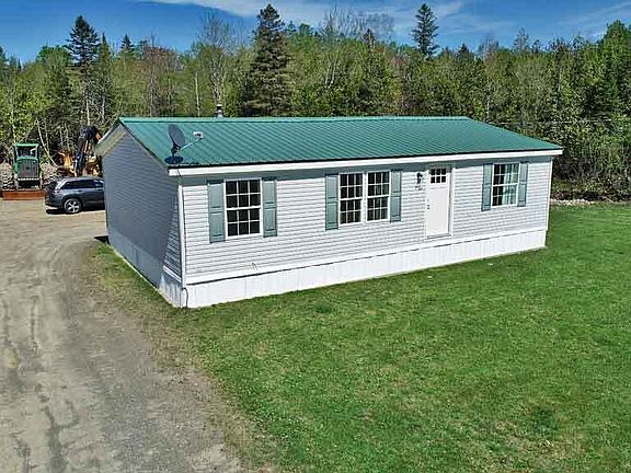 2nd image of 3157 Military Road