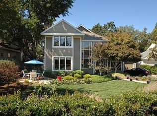 1009 McDonald Pl, Santa Rosa, CA 95404