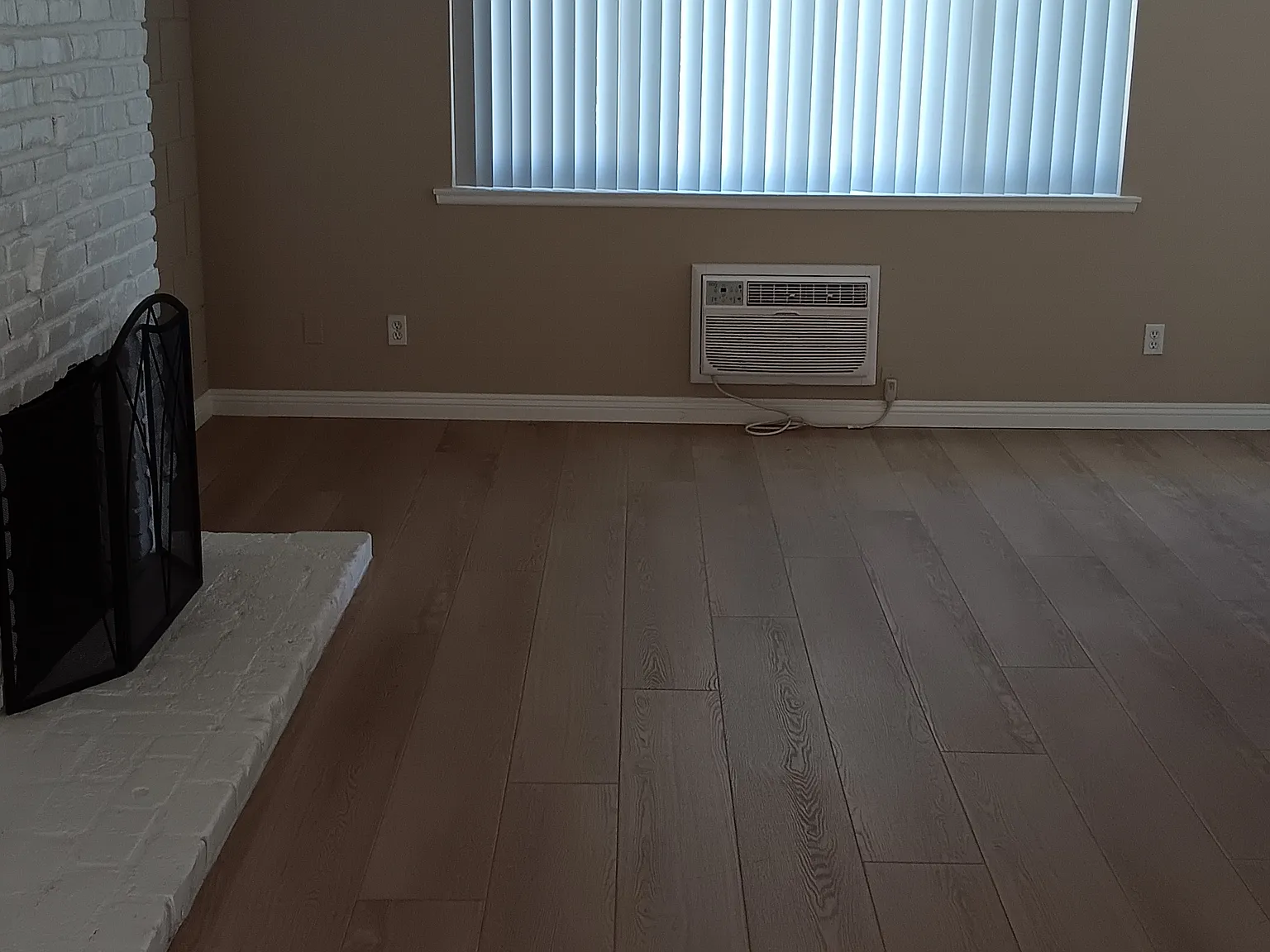 2 bed, 900 sqft, $2,375 — Photo 3