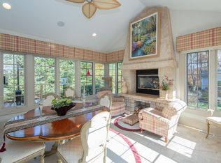 4104 Oakharbor St, Kalamazoo, MI 49009