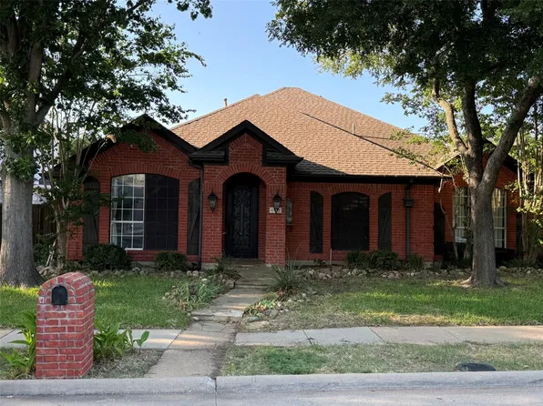 4210 Honeysuckle Dr, McKinney, TX 75070