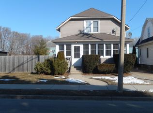 2822 63rd St, Kenosha, WI 53143