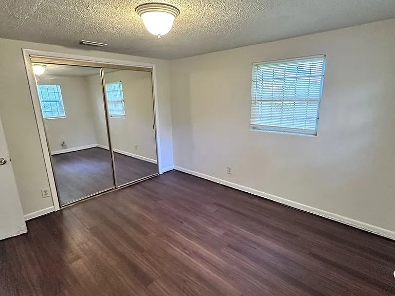 2017 Ella St — Photo 12