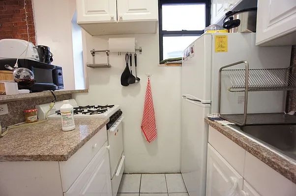 Rented by Compass | media 22