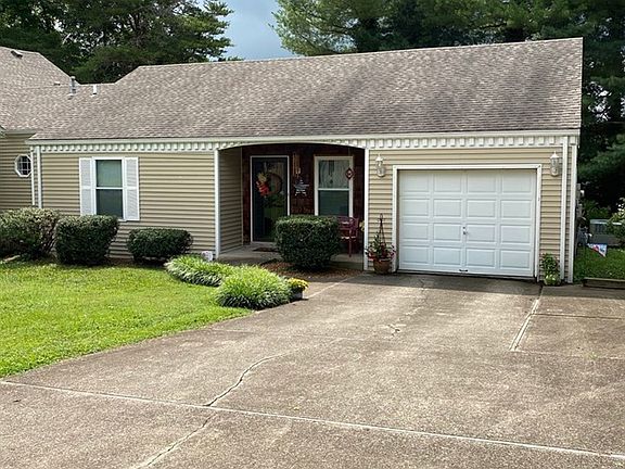 3rd image of 109&99 Floral Dr