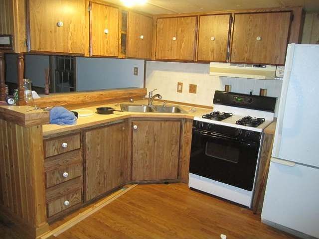 2nd image of 3859 W Pine Square Rd