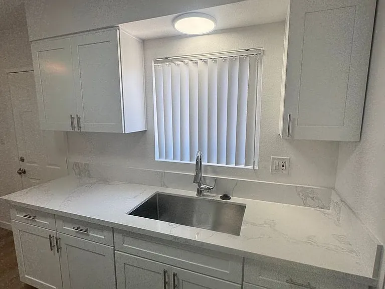 10541 Sycamore Ave — Photo 4