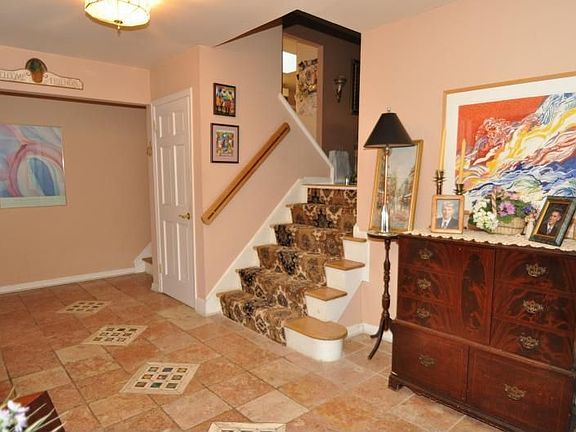 Large Entry Foyer